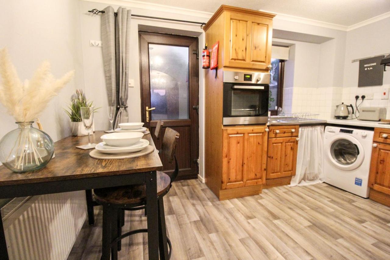 Comfortable 2 Bedroom House With Free Parking Nottingham Exterior photo